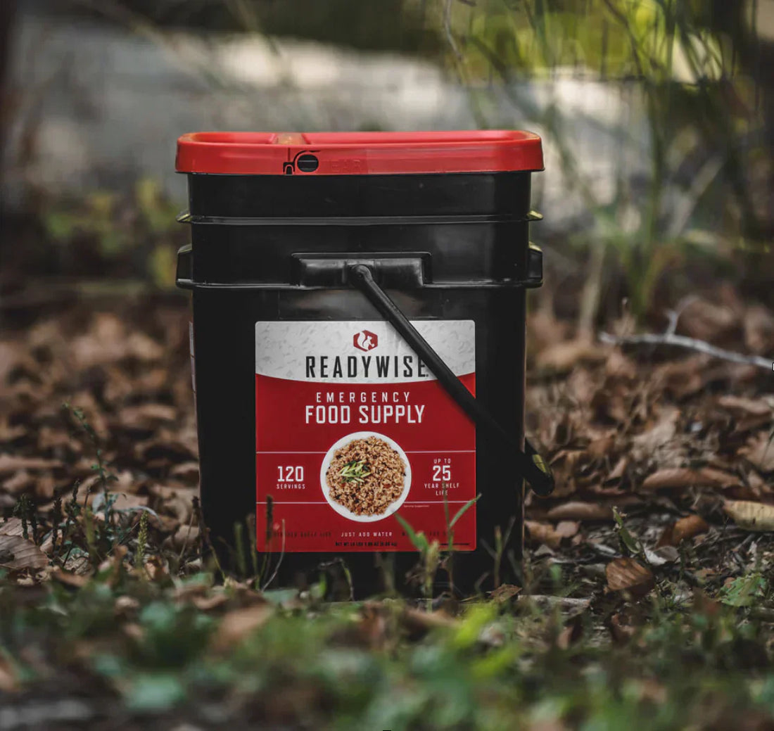 Pronto per le emergenze: dai il via alla sicurezza con la preparazione essenziale di cibo e acqua!